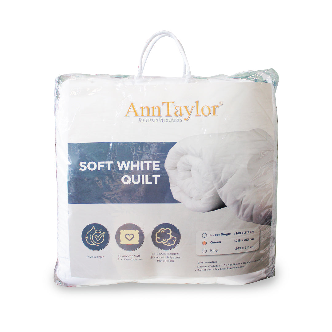 Ann Taylor Soft White Quilt